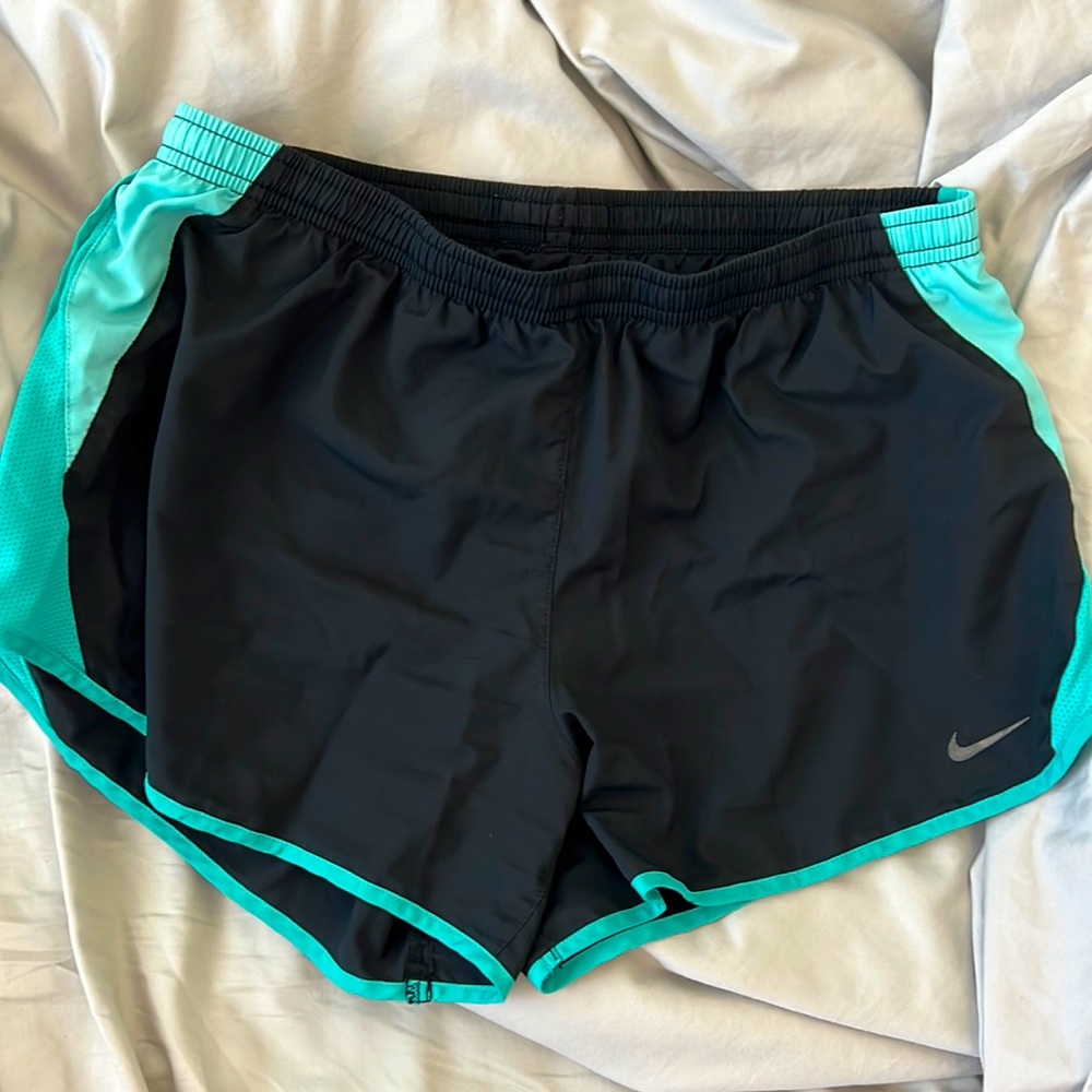 Nike women’s running shorts